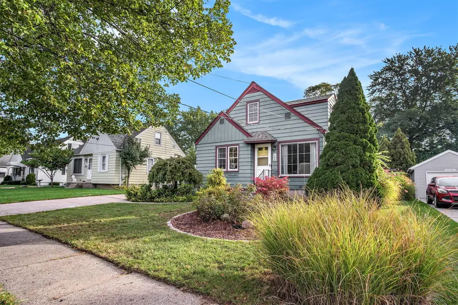 1228 Spring Avenue Ne, Grand Rapids, MI 49505 - Image #3