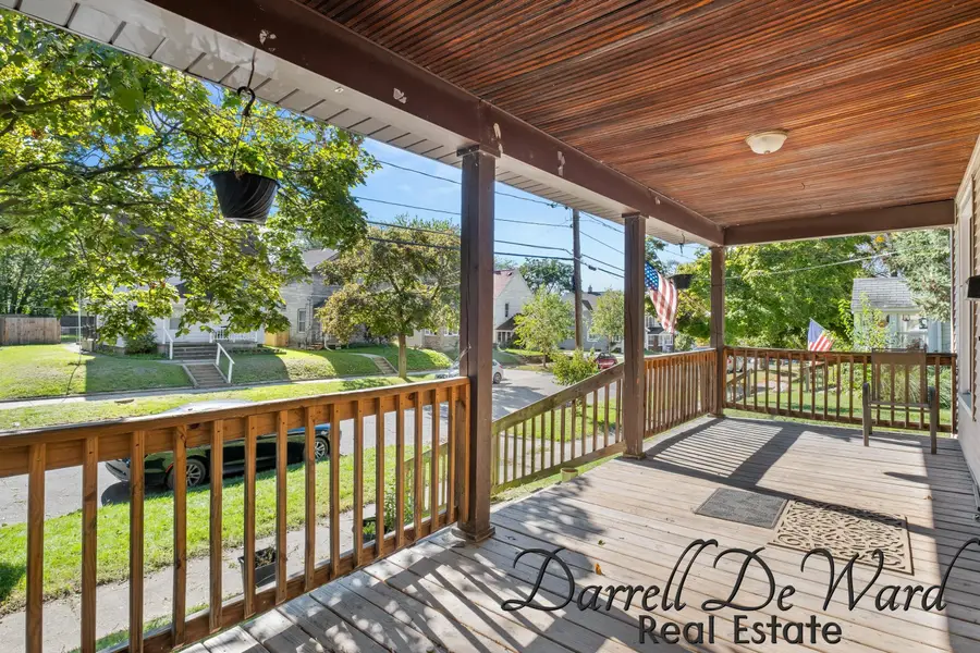 15 Palmer Street Ne, Grand Rapids, MI 49505 - Image #2