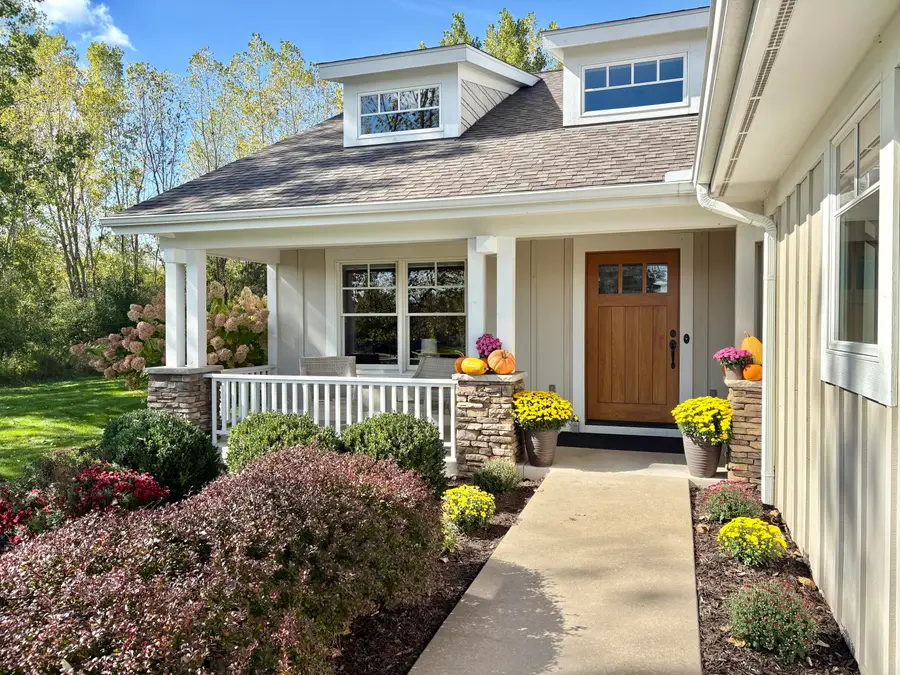 2033 Talamore Court Se, Grand Rapids, MI 49546 - Image #2