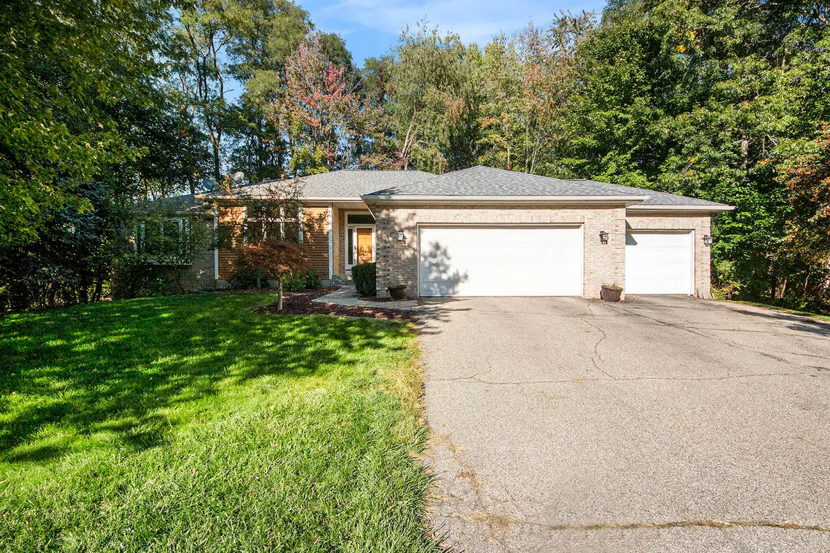 2594 Talltimber Court Se, Grand Rapids, MI 49546 - Image #1