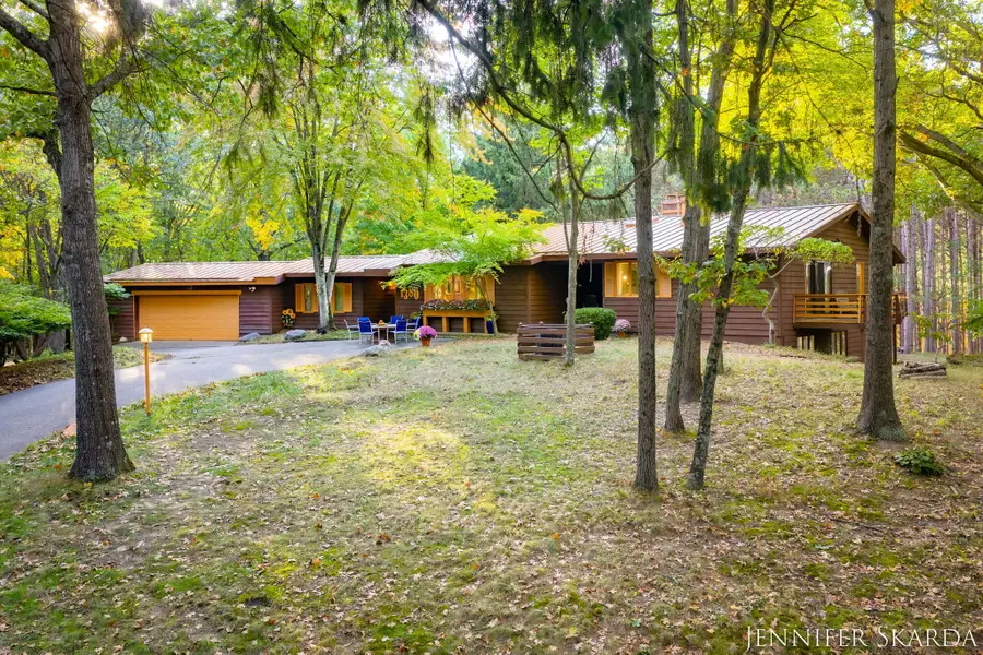 7380 Leonard Street Ne, Ada, MI 49301 - Image #2