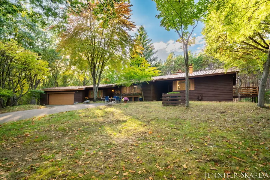 7380 Leonard Street Ne, Ada, MI 49301 - Image #3