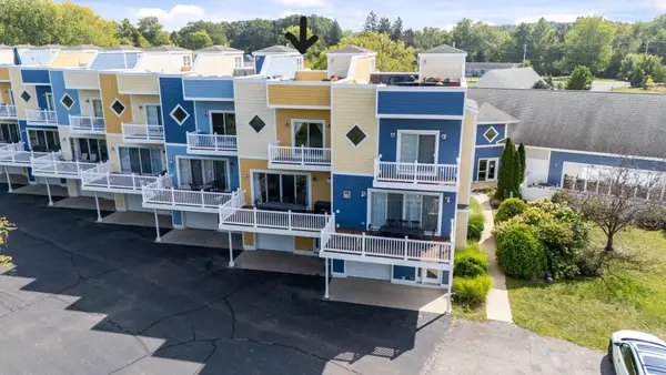 23 Diamond Point Lane #12, New Buffalo, MI 49117