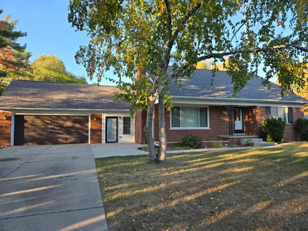 2209 Cromie Drive, Warren, MI 48092