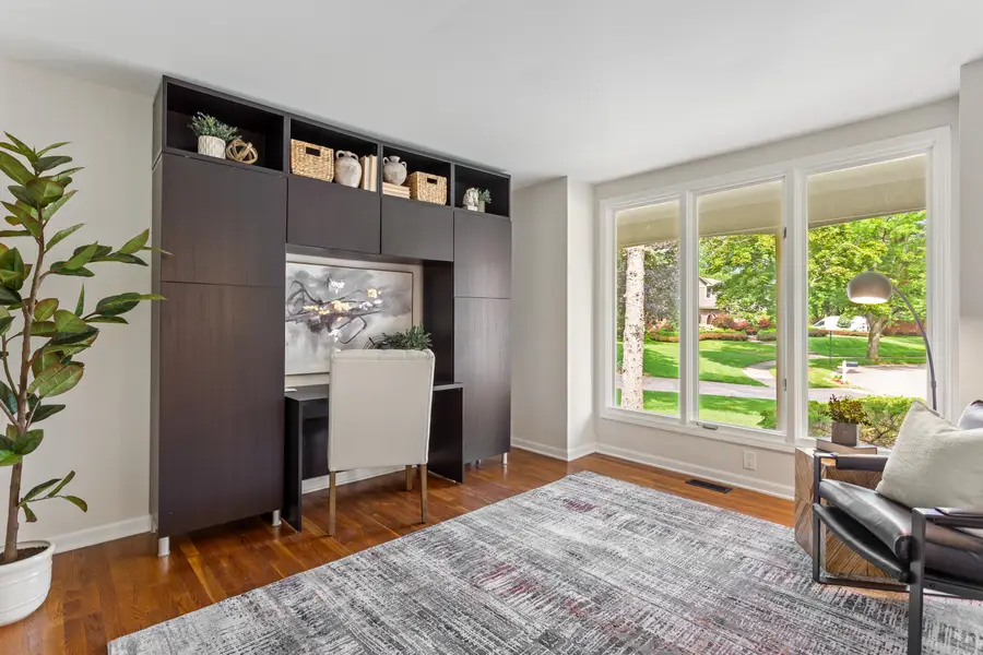 6890 Duchess Court, Troy, MI 48098 - Image #3