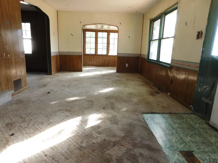 211 N 8th Street, Niles, MI 49120 - Image #3