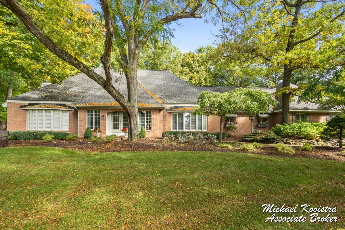 2520 Shadowbrook Drive Se, Grand Rapids, MI 49546 - Image #1