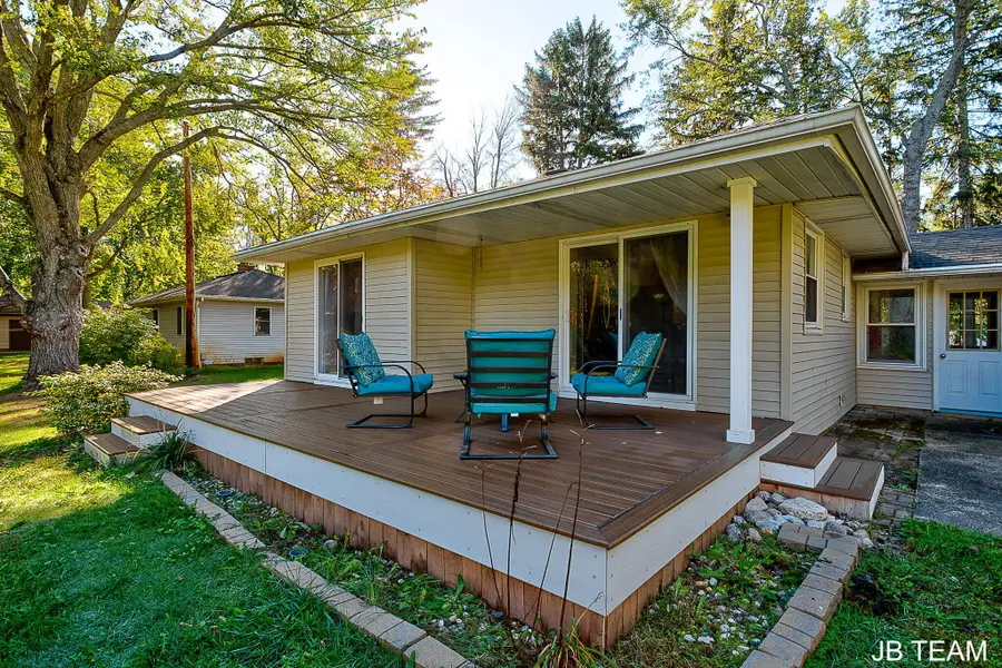 257 Mae Rose Avenue, Holland, MI 49424 - Image #2