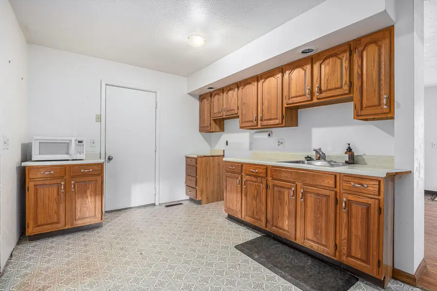 4935 Curran Road, Buchanan, MI 49107 - Image #2