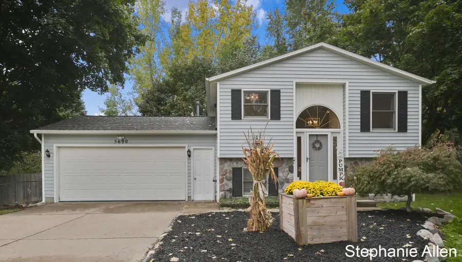 5690 Forest View Street, Allendale, MI 49401 - Image #2