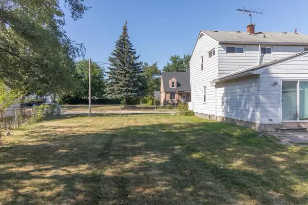 7052 Cadillac Avenue, Warren, MI 48091