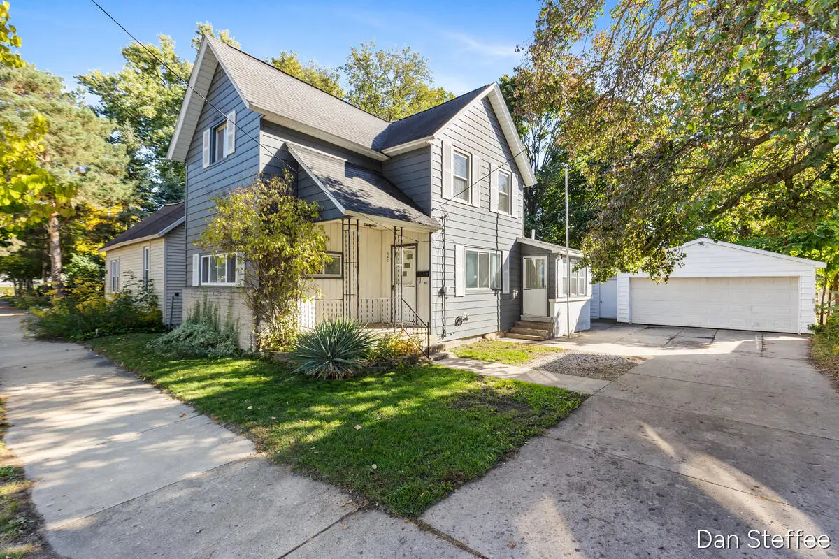 442 Quimby Street Ne, Grand Rapids, MI 49505 - Image #1