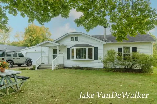 1806 Pleasant Drive, Portage, MI 49002