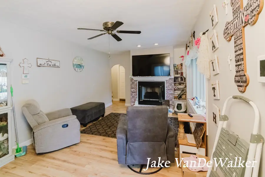 1806 Pleasant Drive, Portage, MI 49002 - Image #2