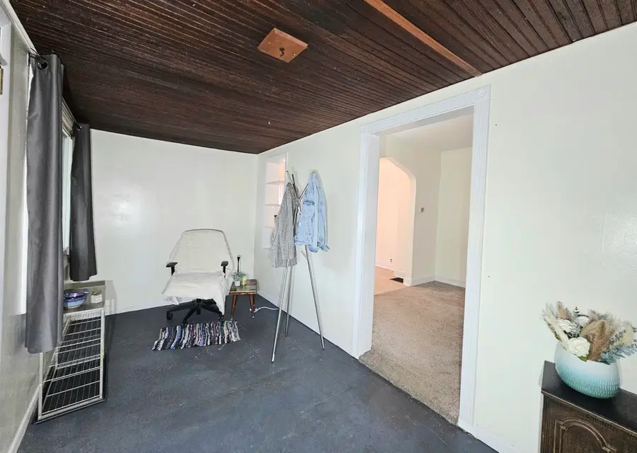 861 Aberdeen Street Ne, Grand Rapids, MI 49505 - Image #3