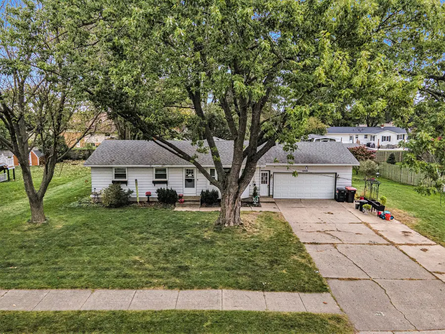 6340 Summer Drive, Hudsonville, MI 49426 - Image #2