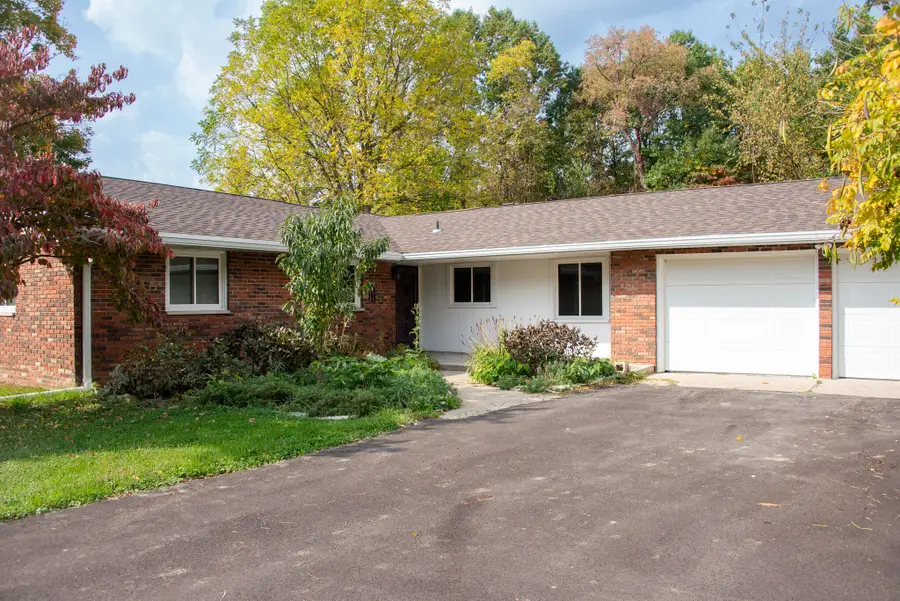 4129 E Snow Road, Berrien Springs, MI 49103 - Image #2