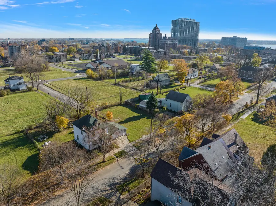 1444 Fischer Street, Detroit, MI 48214 - Image #3