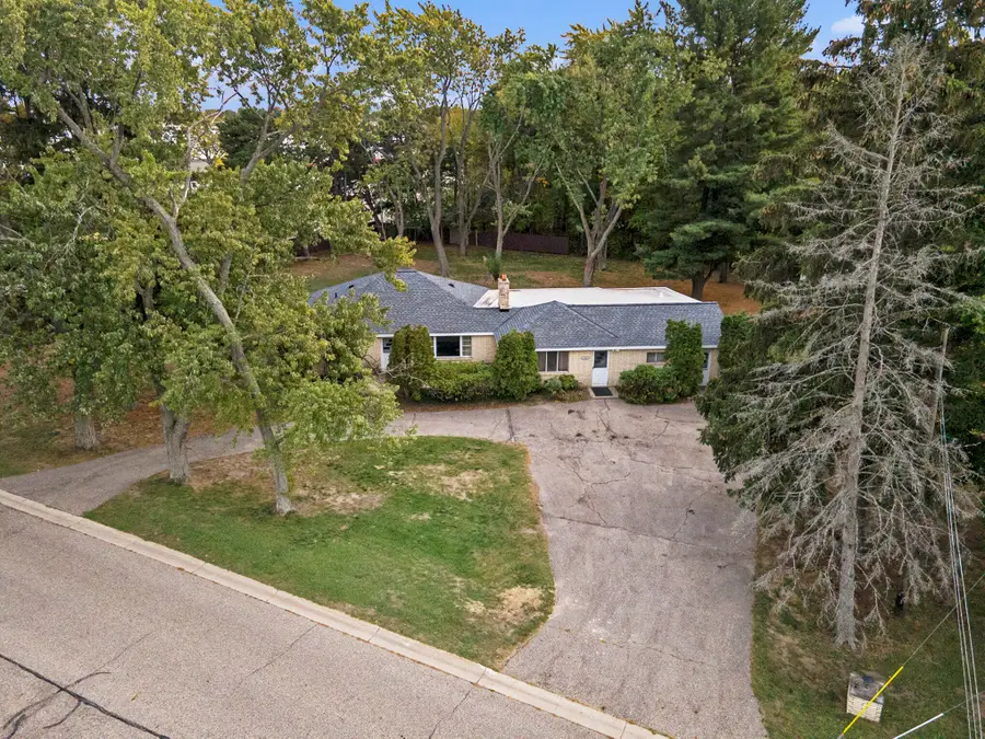 13182 Greenly Street, Holland, MI 49424 - Image #2