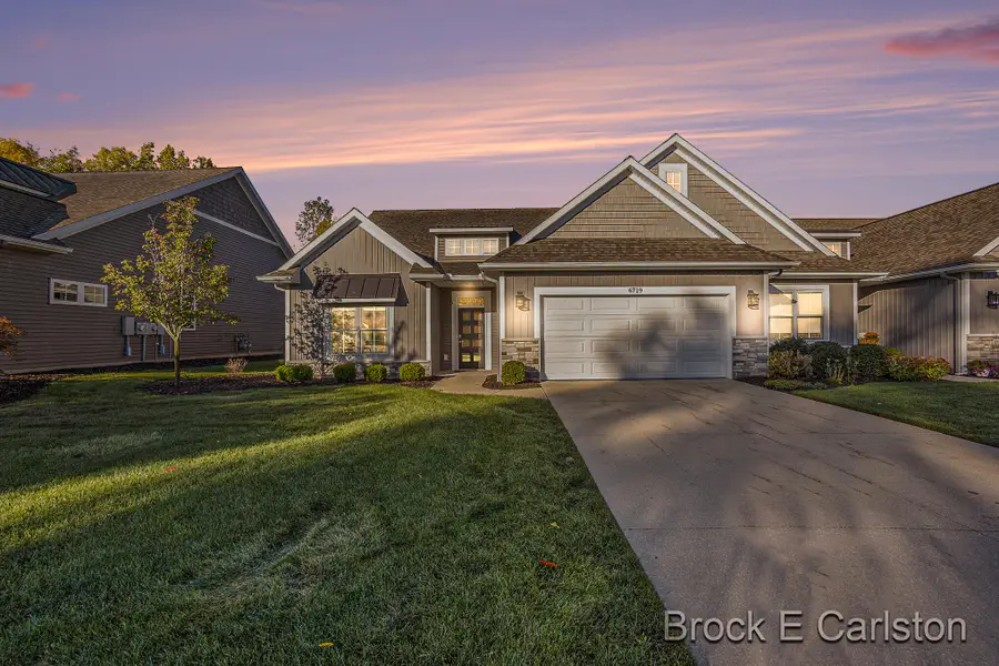 6719 Creekside View Drive Se #11, Grand Rapids, MI 49508 - Image #3