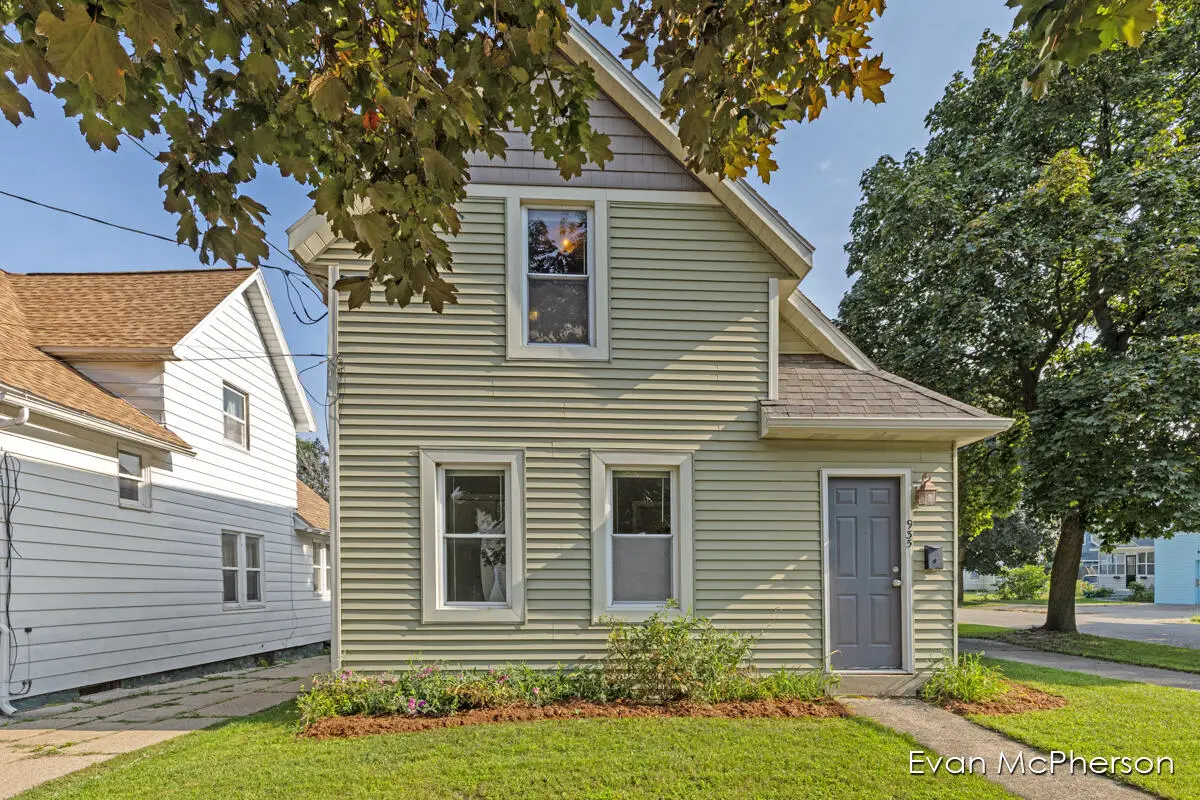 935 Watson Street Sw, Grand Rapids, MI 49503 - Image #1