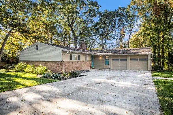 4221 Edinburgh Drive Se, Grand Rapids, MI 49546