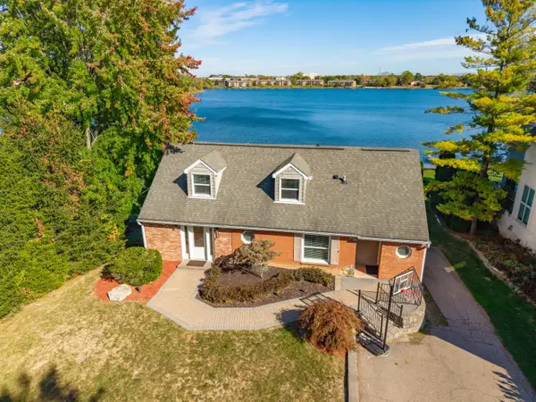 1675 Dell Rose Drive, Bloomfield Hills, MI 48302