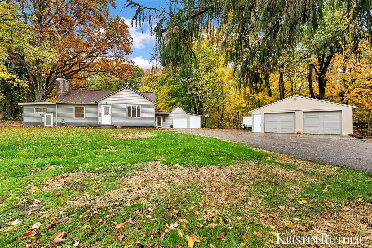 2279 Lake Michigan Drive Nw, Grand Rapids, MI 49534 - Image #1