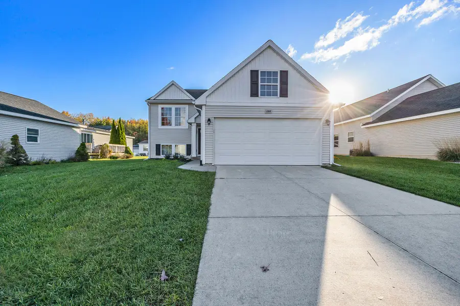 6584 Moss Lake Drive, Hudsonville, MI 49426 - Image #2