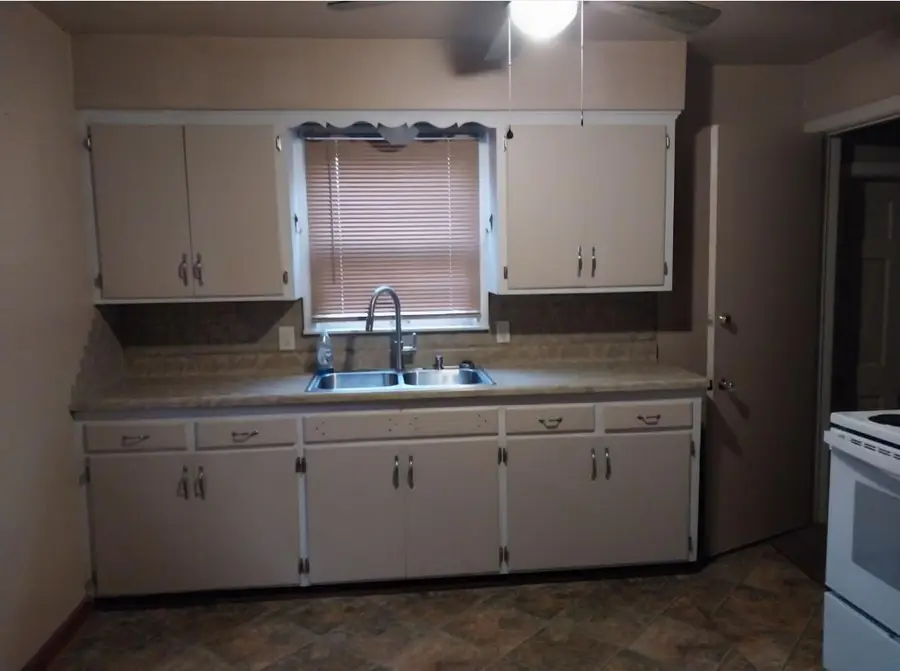 290 Bradford Road, Benton Harbor, MI 49022 - Image #2