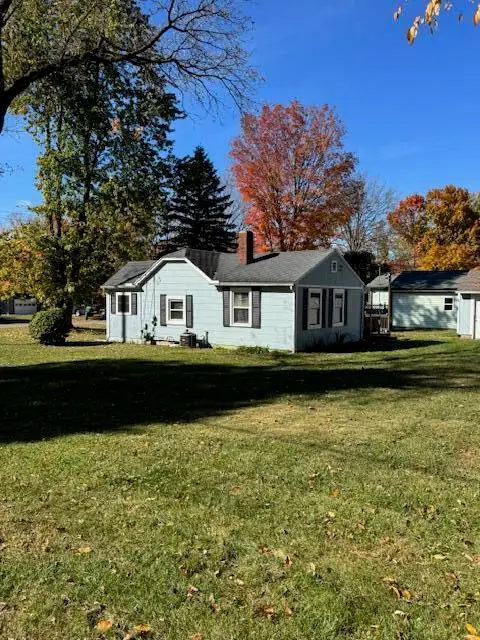 417 Clinton Street, Jonesville, MI 49250 - Image #2