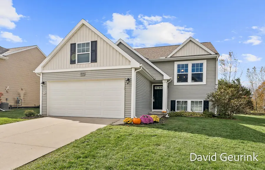 6533 Moss Lake Drive, Hudsonville, MI 49426 - Image #2