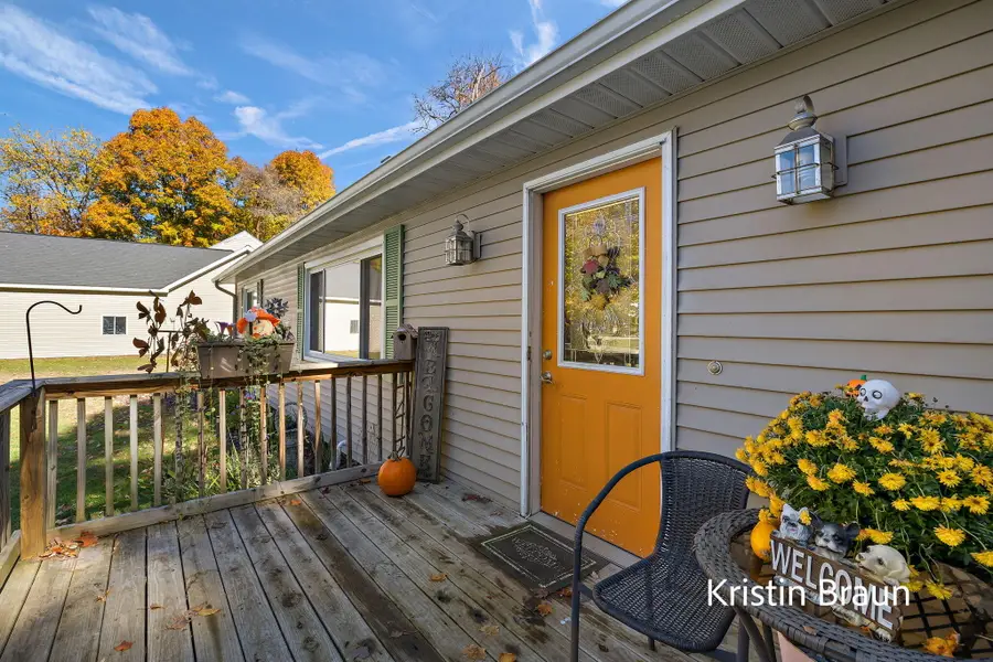 8350 S Evergreen, Newaygo, MI 49337 - Image #2