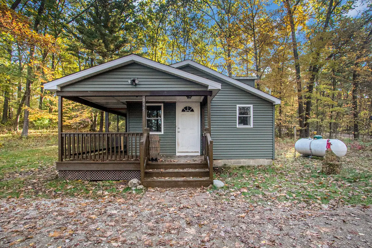 955 54th Street, Pullman, MI 49450 - Image #1