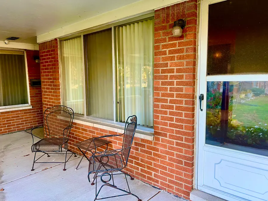 24301 Kelly Road #121, Eastpointe, MI 48021 - Image #2