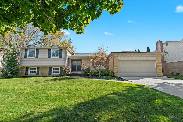 17460 Park Street, Livonia, MI 48152