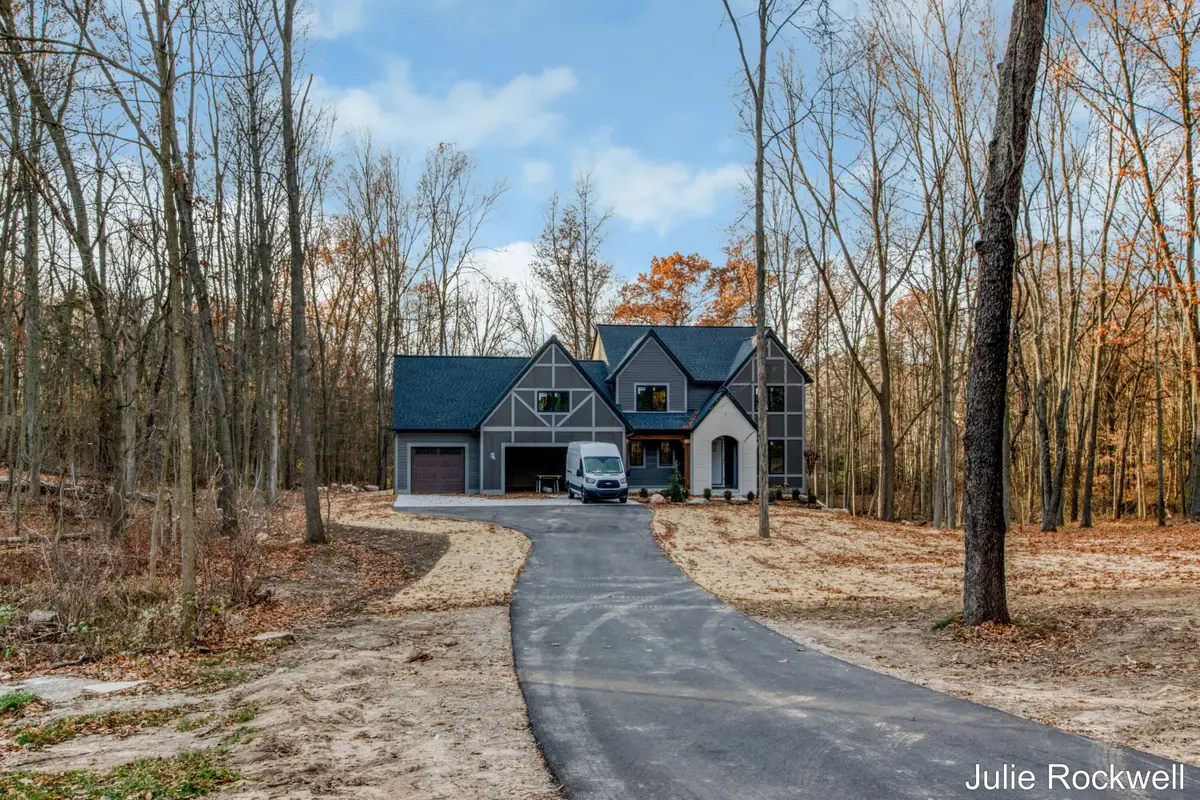 3727 Buttrick Avenue Se, Ada, MI 49301 - Image #1