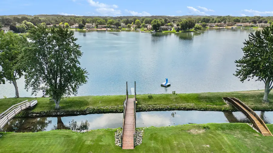 950 Brentwood Street, Jenison, MI 49428 - Image #2