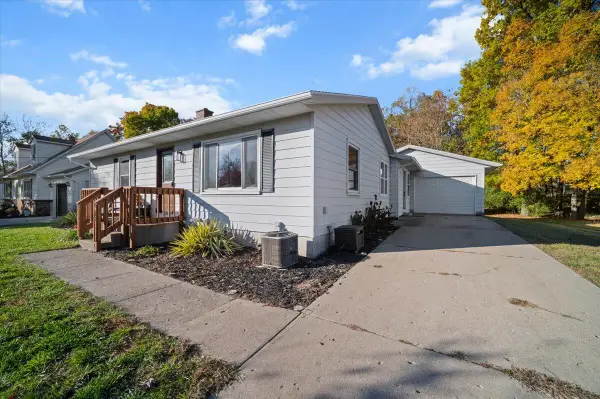 615 W High Street, Hastings, MI 49058