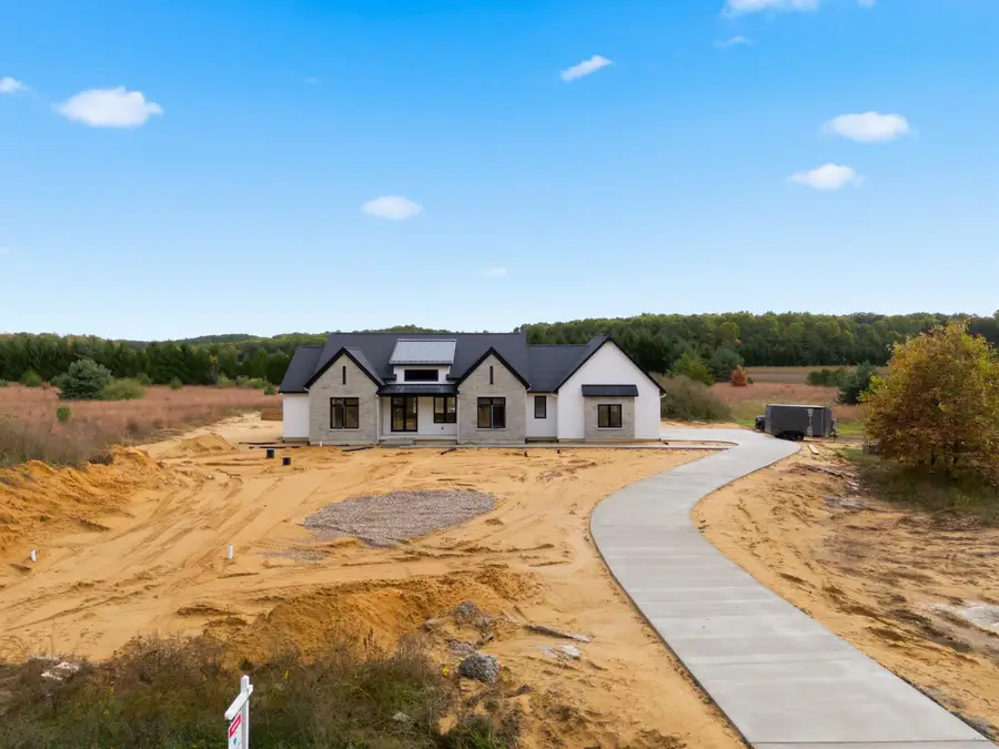 61121 Airpark Lane, Mattawan, MI 49071 - Image #2