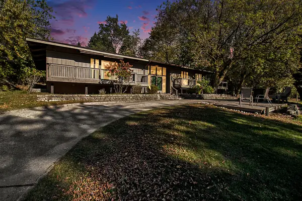 700 Mar-lawn Drive, Manistee, MI 49660