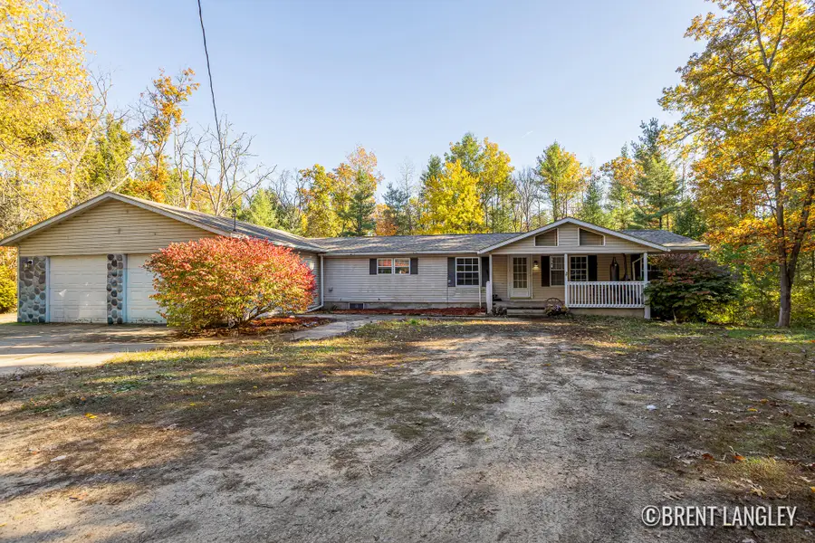 7308 E 76th Street, Newaygo, MI 49337 - Image #2