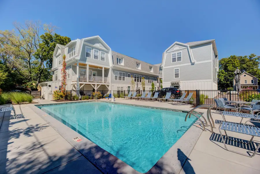 120 N Barton #Unit B, New Buffalo, MI 49117 - Image #3