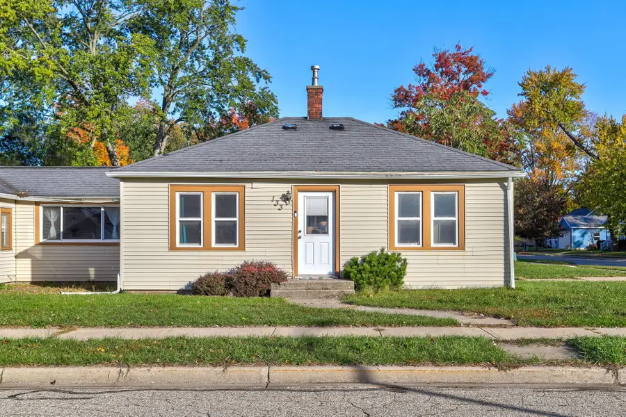 133 W Garfield Avenue, Zeeland, MI 49464 - Image #3