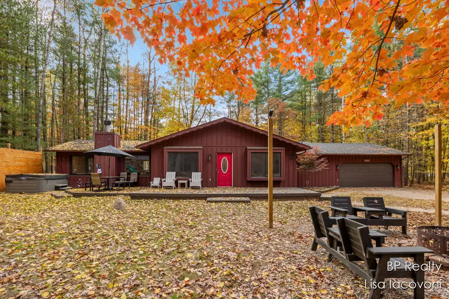 9103 Walnut Grove Street, Stanwood, MI 49346 - Image #2