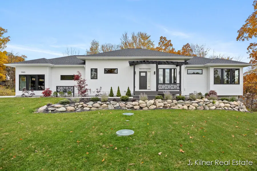 9465 Wabasis Pointe Drive Ne, Greenville, MI 48838 - Image #3