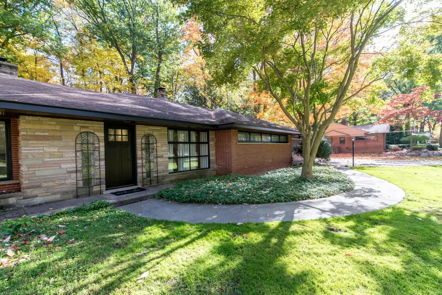 16832 Bell Creek Lane, Livonia, MI 48154 - Image #3