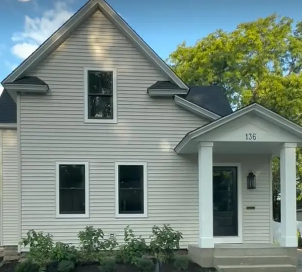 136 S Maple Street, Zeeland, MI 49464