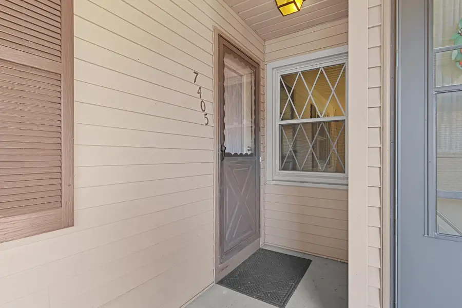 7405 Pine Grove Drive, Jenison, MI 49428 - Image #2