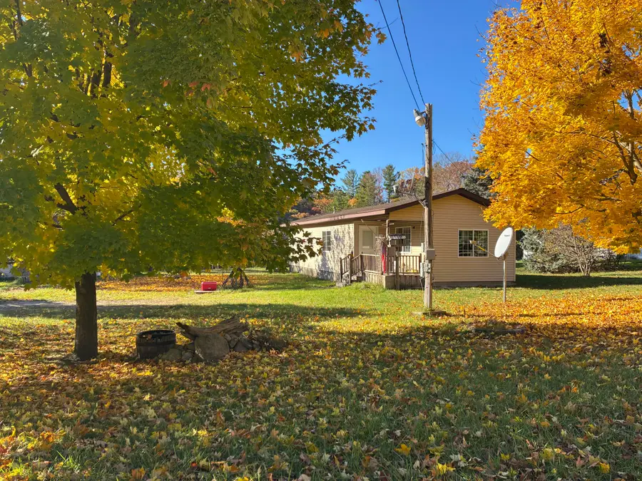 4695 Miramar Avenue, Newaygo, MI 49337 - Image #2